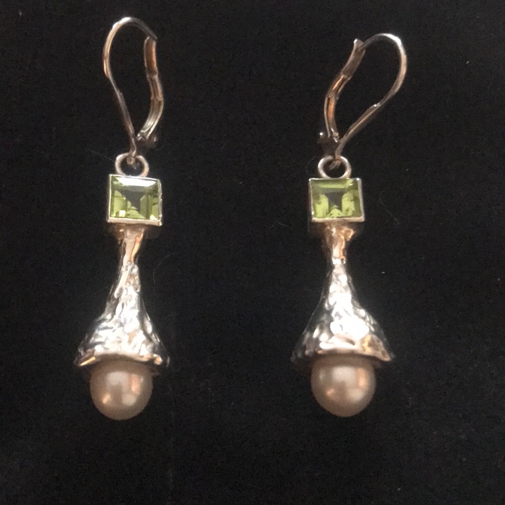 Sterling Silver Peridot & Pearl Earrings